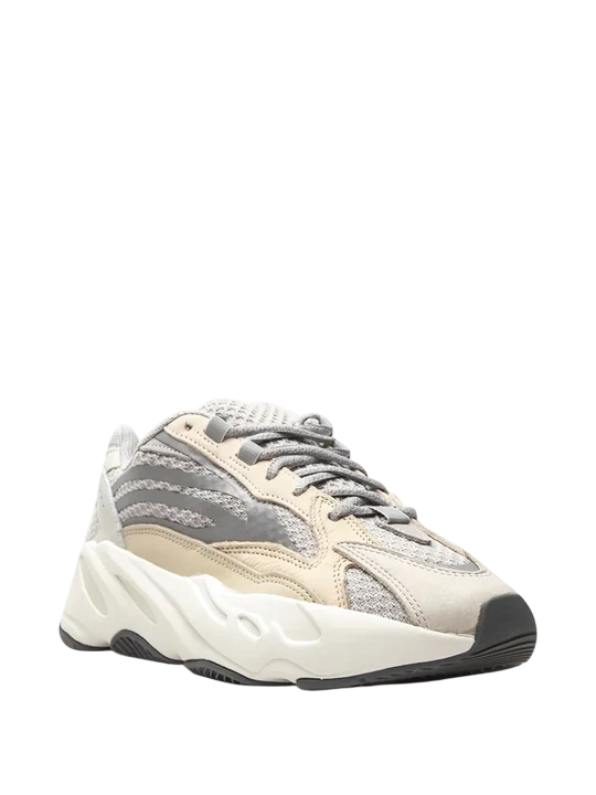 Yeezy 700 Cream