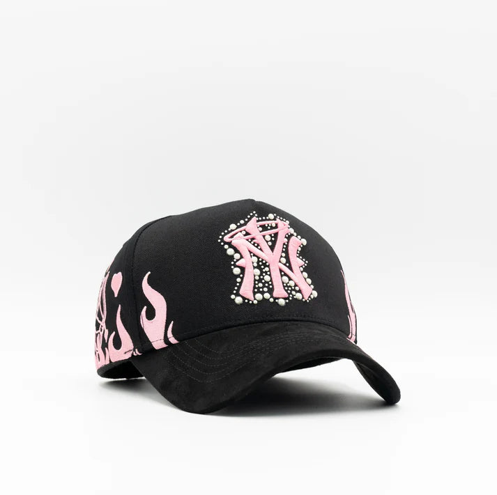 31 HATS NY PEARLS IN LOVE